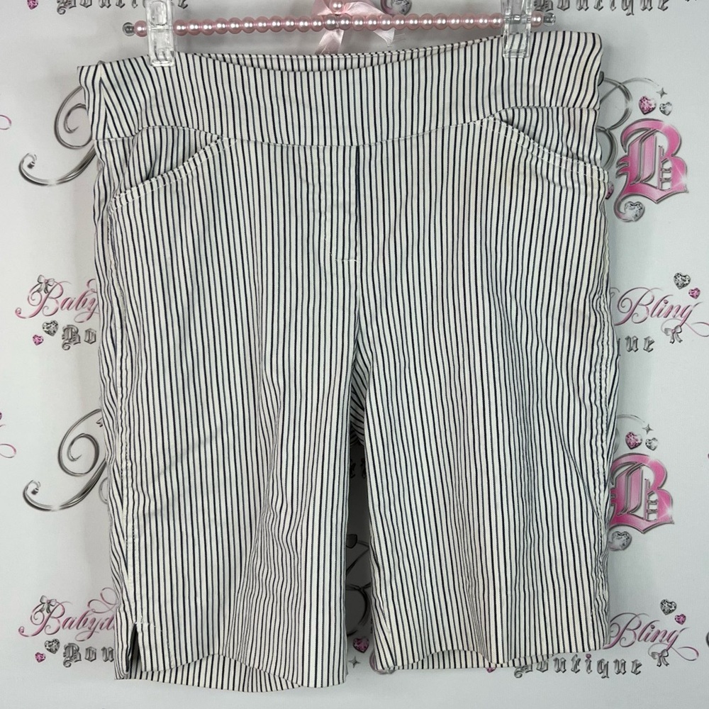 Hilary Radley shorts long style Black and White Striped Women's Bermudas